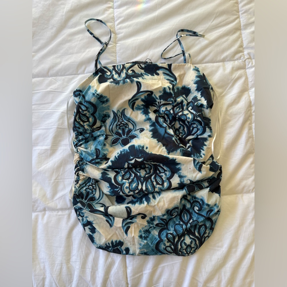Zara Blue and White Floral Top